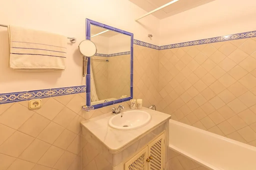 La Perla De La Bahia - Great Beachfront Apartment - Ideal For Families Bahia de Casares