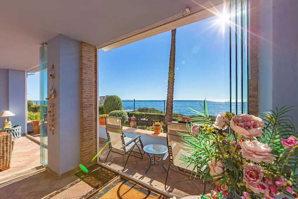 La Perla De La Bahia - Great Beachfront Apartment - Ideal For Families Bahia de Casares