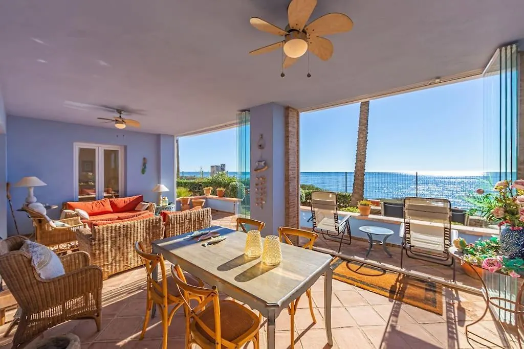 La Perla De La Bahia - Great Beachfront Apartment - Ideal For Families Bahia de Casares Spain
